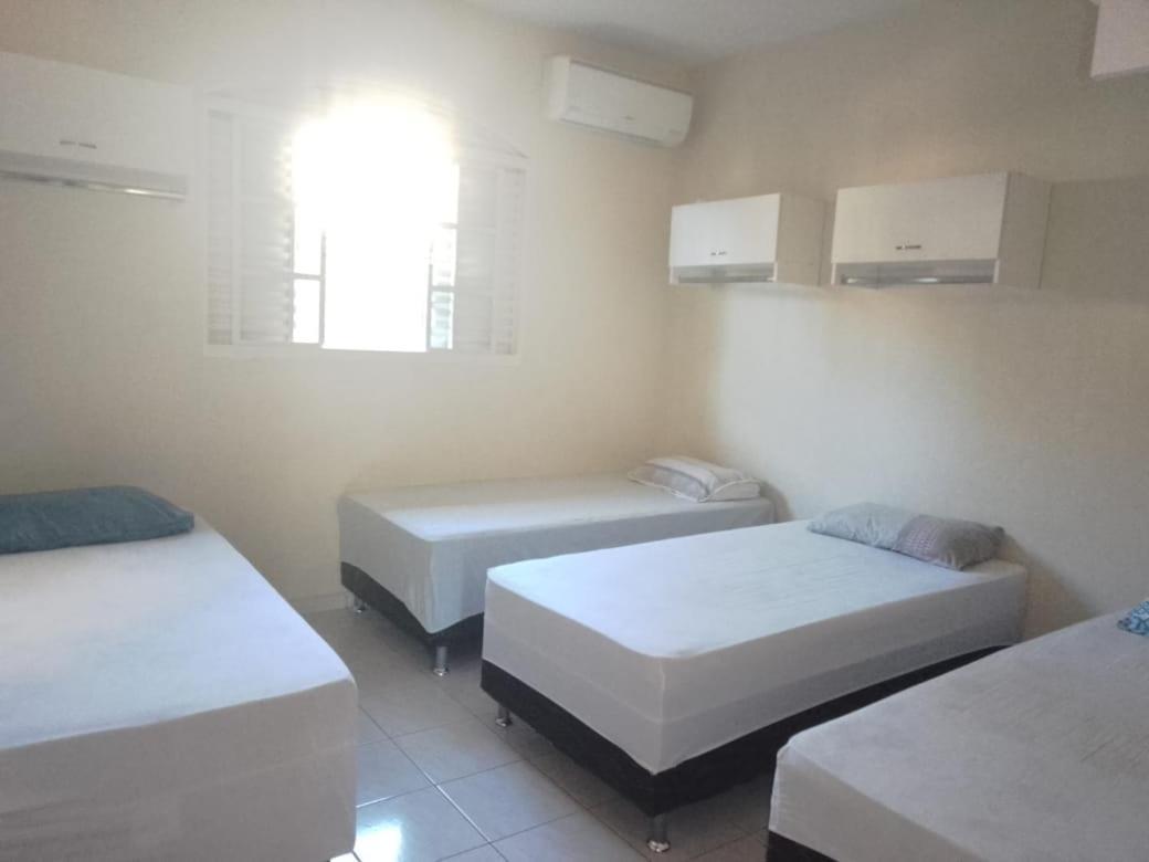 Hostel Office- Hospedagem Climatizada Quartos E Apartamentos Privativos 伊克斯雷玛 外观 照片
