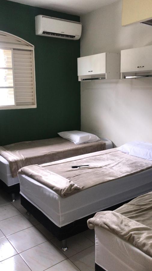 Hostel Office- Hospedagem Climatizada Quartos E Apartamentos Privativos 伊克斯雷玛 外观 照片
